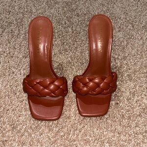 Elegant Brown Braided Women's Sandals - NEVER BEEN WORN! Size 7
